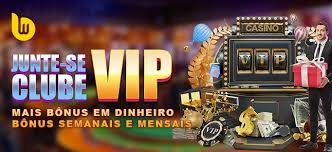 Esports ကစားသမားများ ပွဲစဉ်တွင် ယှဉ်ပြိုင်နေသည့် မြင်ကွင်း